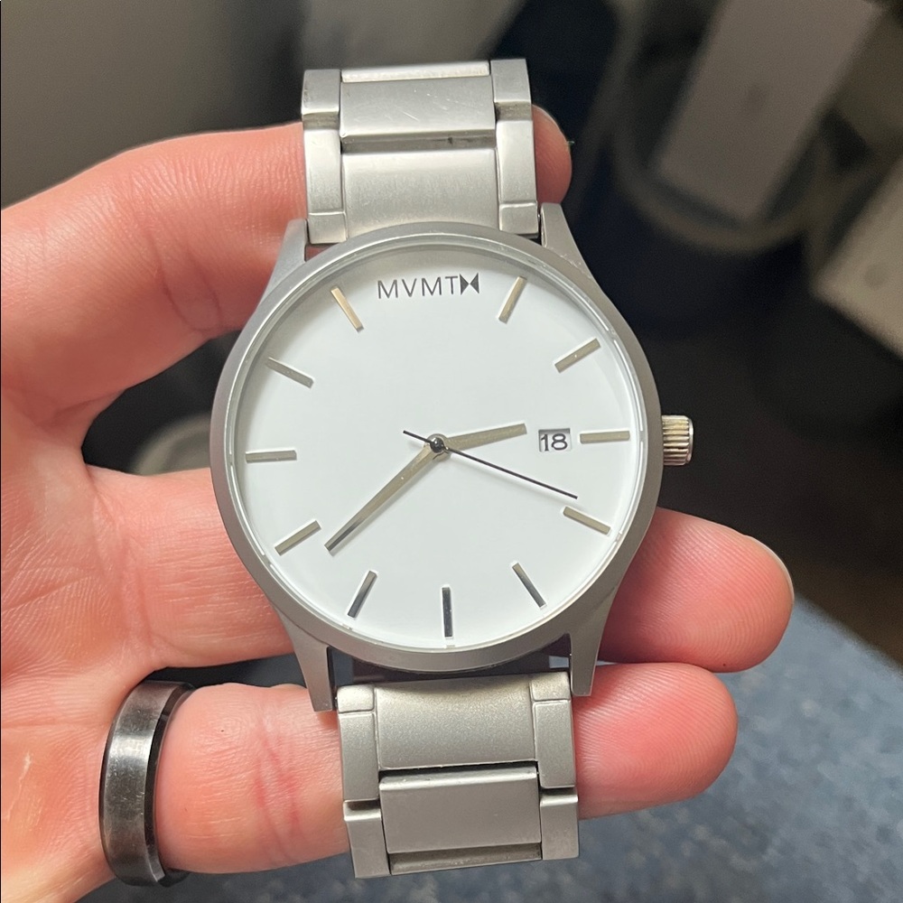MVMT Silver Timepiece with White Face